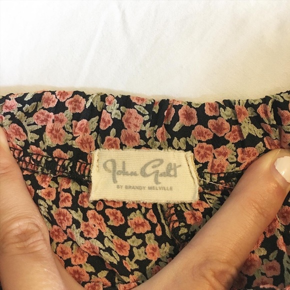 Brandy Melville Skirt - Picture 5 of 5